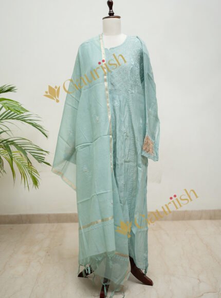 Lucknowi Kurta Set with Tamba Patti Sleeve Detailing